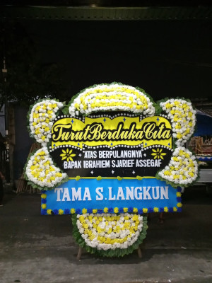 Papan Bunga Duka di Ciptasari
